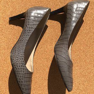 Nine West Gray snake skin shoe sz 10